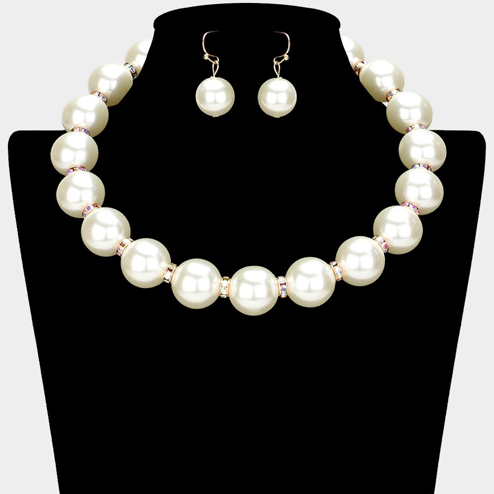 Chunky Pearl Choker Statement Necklace